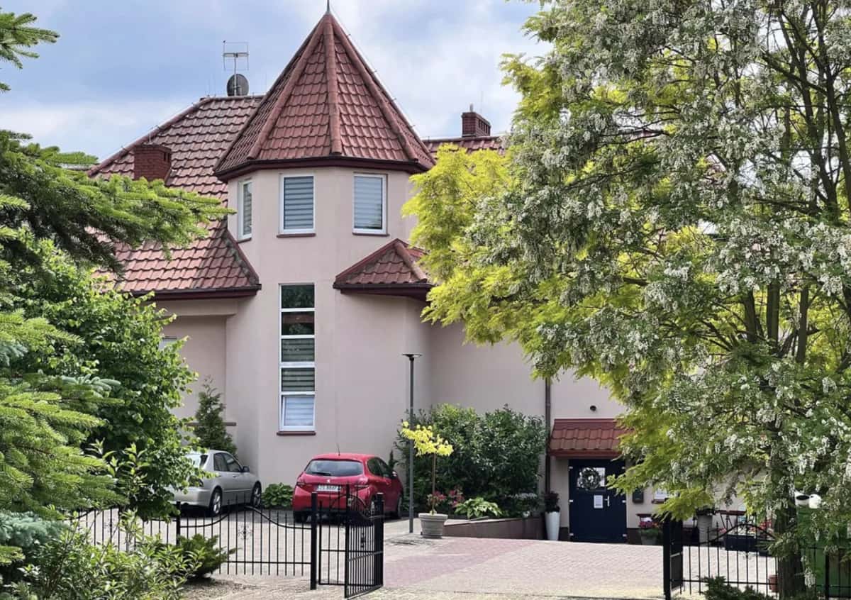 Dom Opieki nad Osobami Starszymi Rodzina